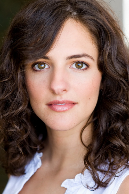 Madeline Walter as Girlfriend