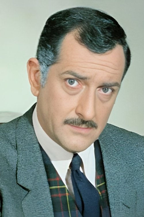 Riccardo Garrone as Galba