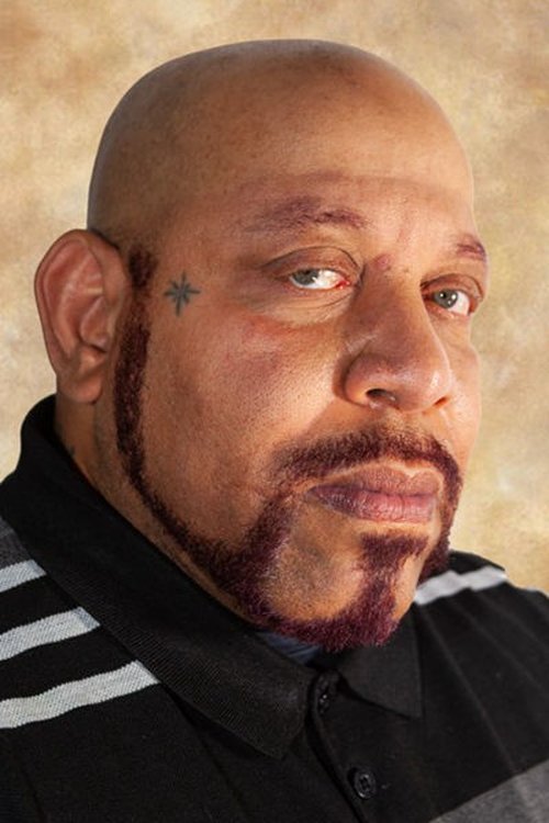 Diezel Ramos as Robert Williams