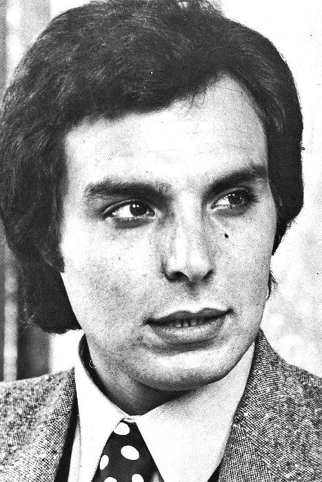 Omar Bonaro as Revolutionary