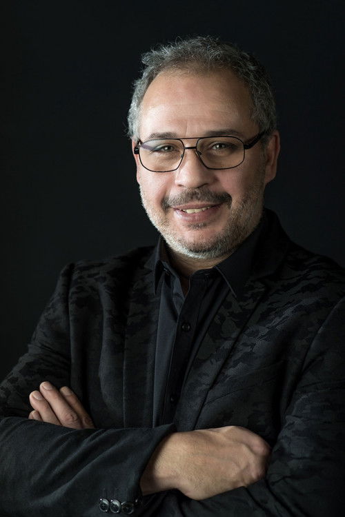 Tamás Földes as Lőrinc barát