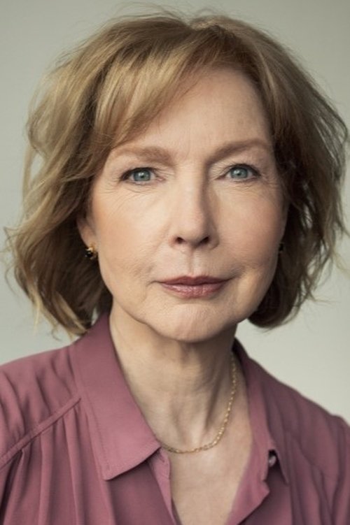 Annette Garant as Evelyne Monbars