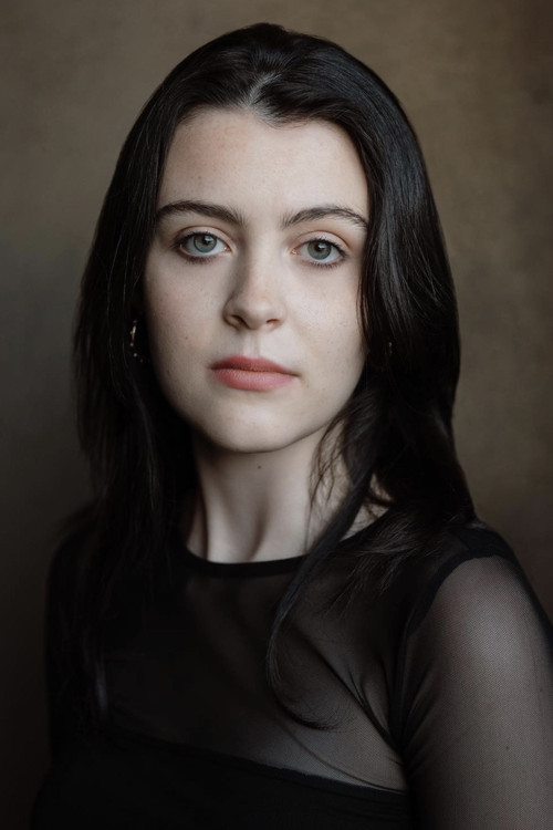 Heidi Steel as Caitlin