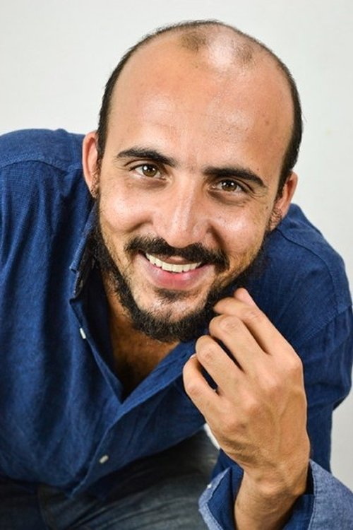 Márcio Fecher as Priest Josias