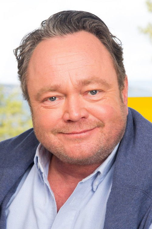 Fredrik Græsvik as Fredrik Græsvik