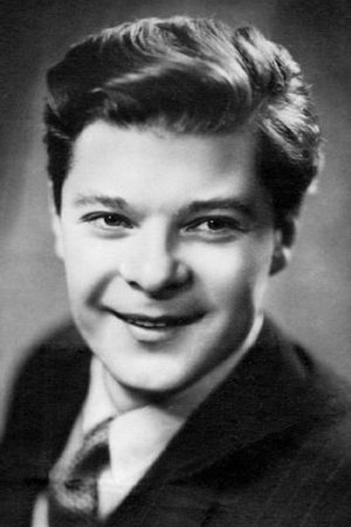 Aleksandr Mikhajlov as Evgeny Burov