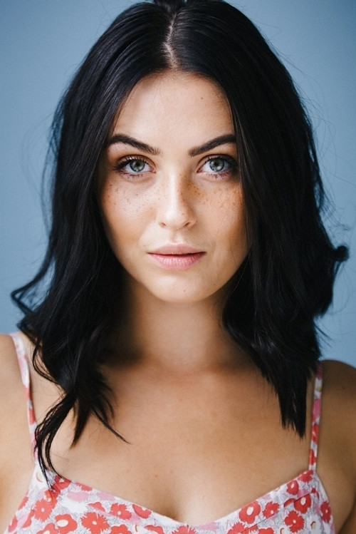 Michala Brasseur as Camila Matteo