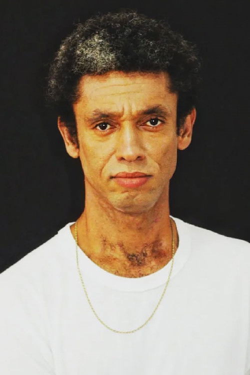 Allan Gonçalves as Produtor Executivo