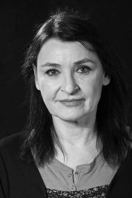 Anikó Nagy as Iluska (voice)