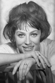 Svetlana Korkoshko as Viktoriya Anatolievna