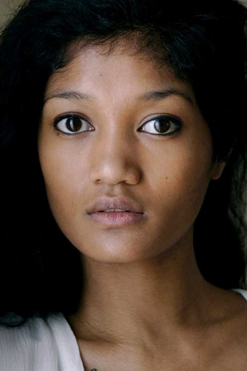 Lily Nambininsoa as Mélusine