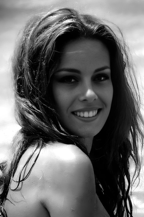 Catherine Diamant as Anne-Marie