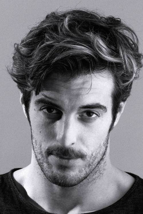 Miguel Barberá as Iñaki