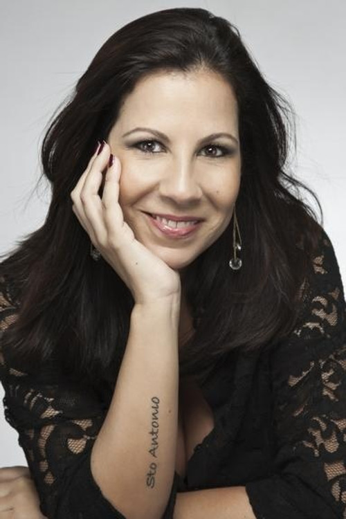 Carla Daniel as Ruth