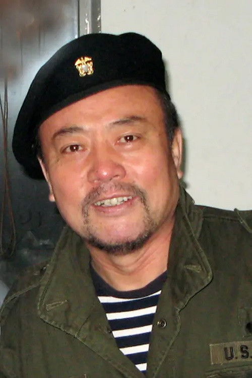 Nige Mutu as 巴特尔