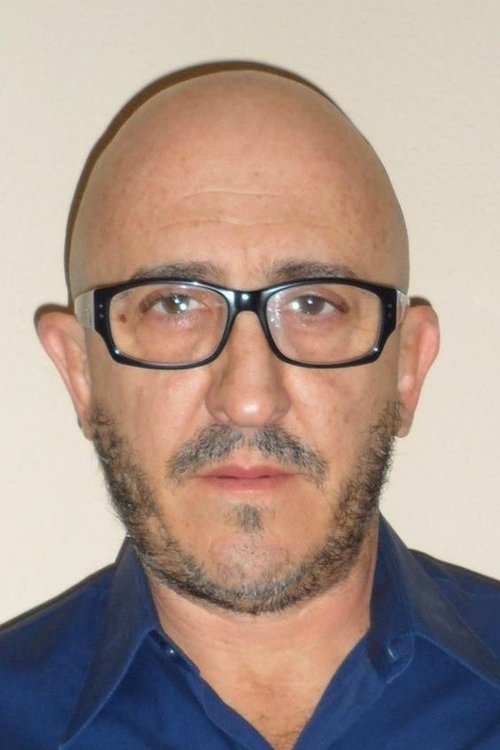 Paulo Tocha as Ulysses