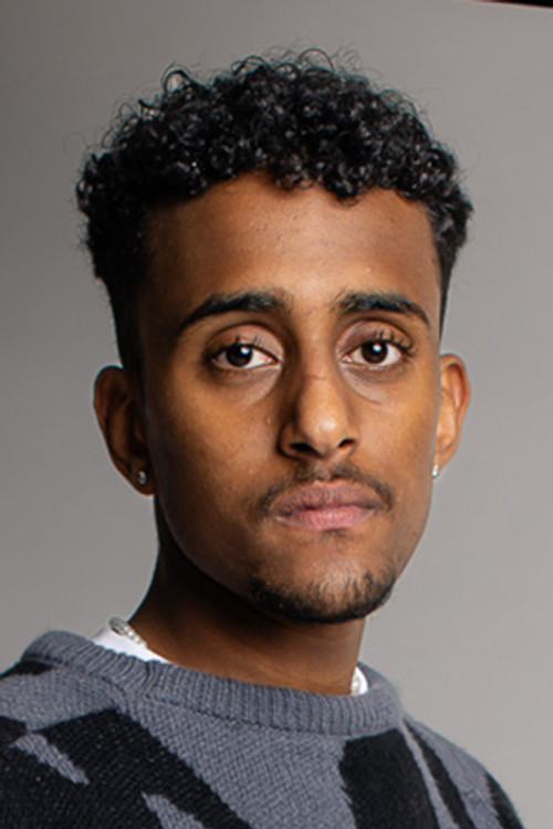 Tyrone Michele as Mahom