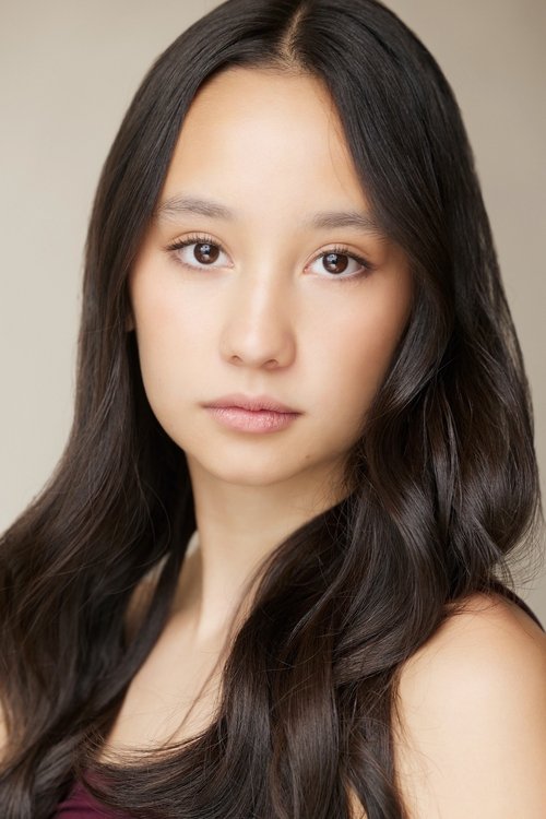 Ava Cheung as Ellie