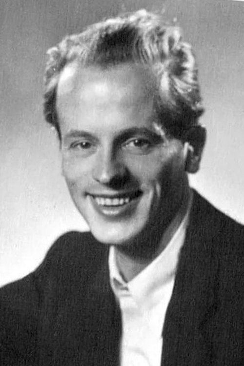 Malte Jaeger as Aktuar Karl Faber