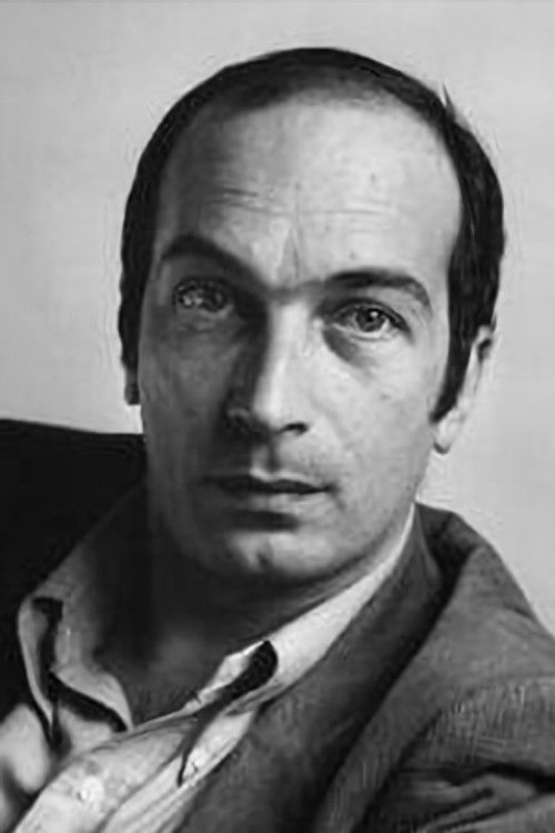 Jean-Claude Biette as Voix de la Réception (voice)