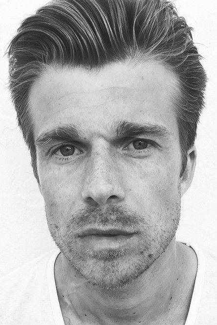 Niclas Vessel Kølpin as 