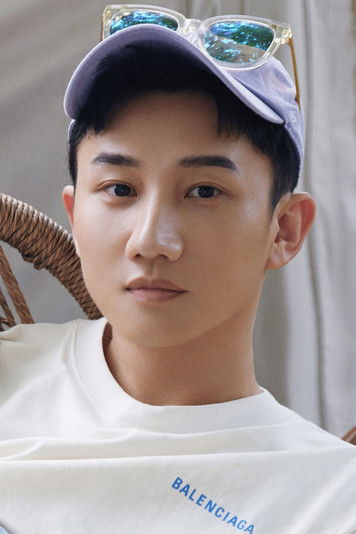 Liang Zhenlun as Li Min De