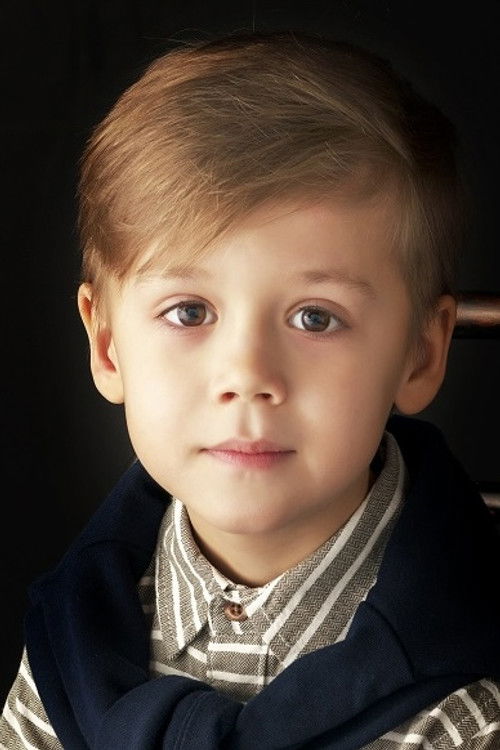 Roman Petrov as Sasha Savelyev