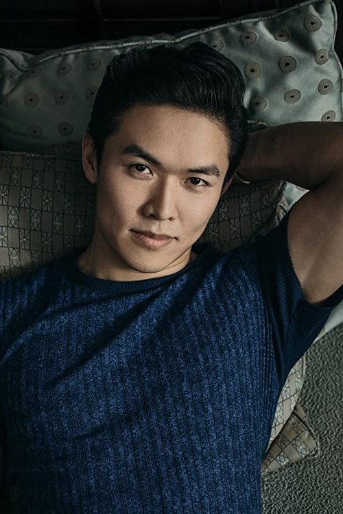 Kenny Leu as Taxista