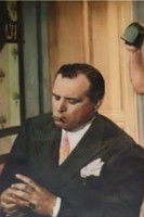 Pasquale Cennamo as Don Carmine Savarone (segment "Il guappo")
