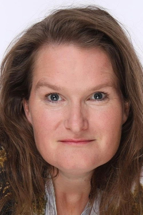 Lysser Kirstine Andersen as Bitten