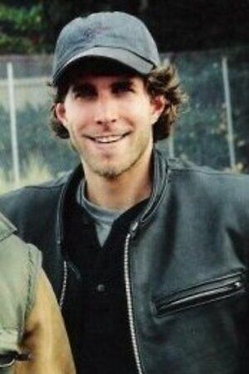 Richard Glover as Kurt