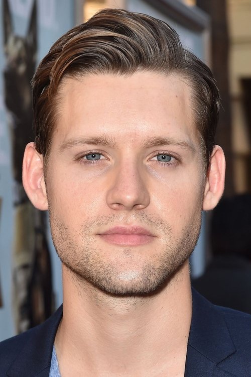 Luke Kleintank as Beckett Emerson