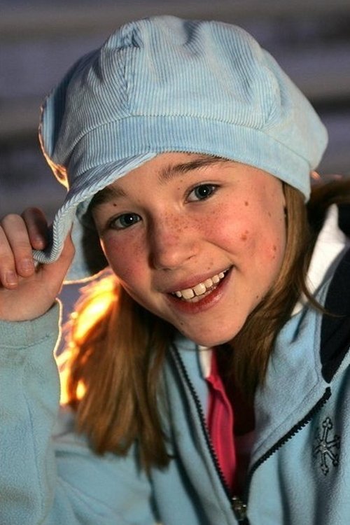 Kathleen Regan as Molly Cooley