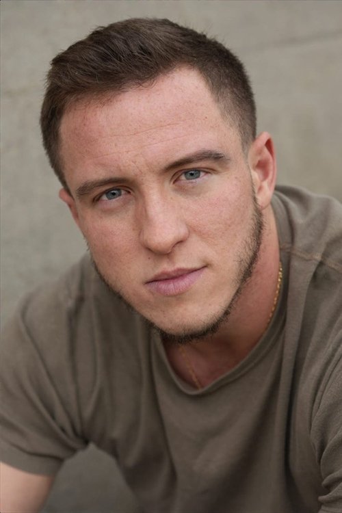 Valentin Pradier as Louis