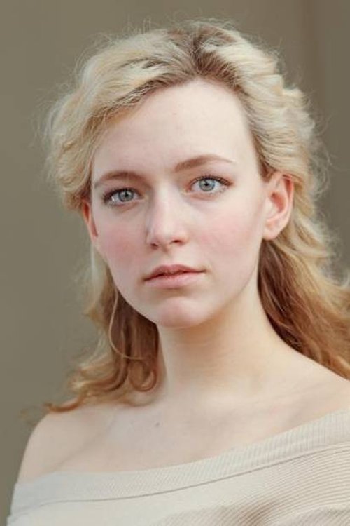 Mariya Shorokhova as Valya