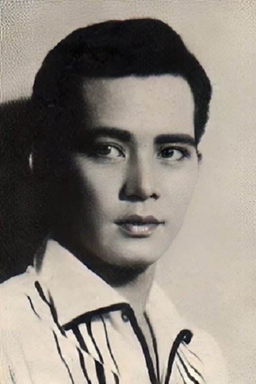 Luis Gonzales as Simone Costa