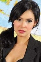 Jozza Meidia as Bella