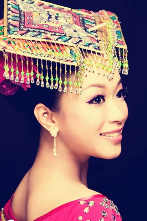 陈春燕 as Binniang's Mother