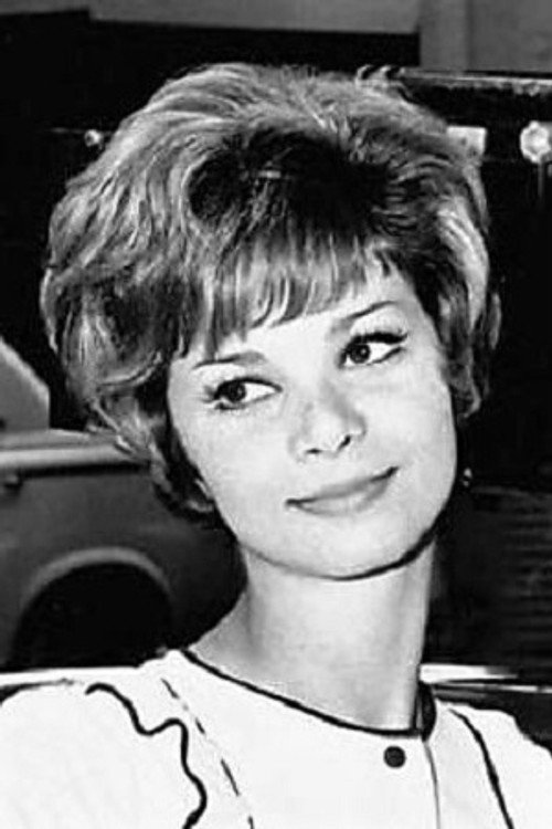 Nicole Mirel as Aline