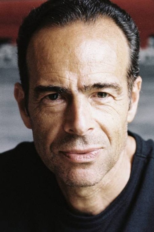 Marco Gambino as Simone Barassi