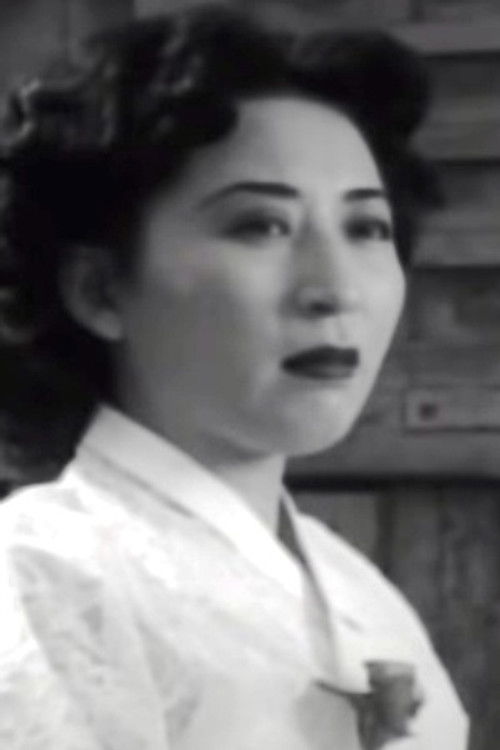 Park Yeong-suk as Mrs. Lee