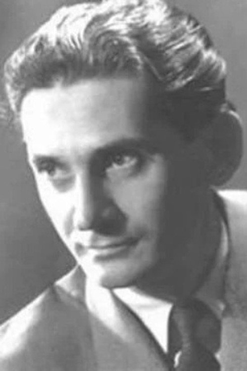 Lazăr Vrabie as Crețu