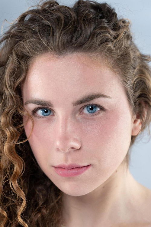 Anastasia Urozhaeva as Veronika