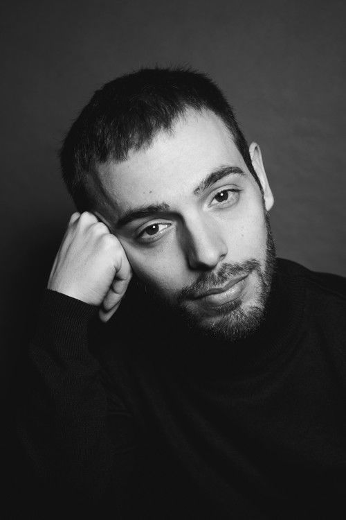 Umberto Vescera as Ragazzo