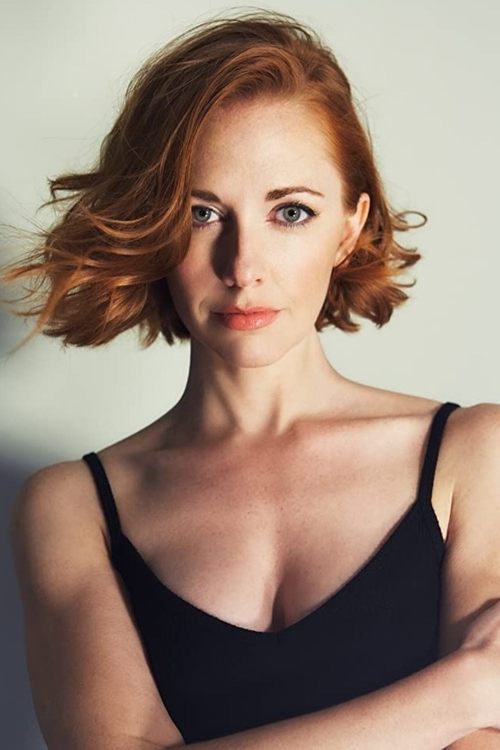 Tara Yelland as Toni