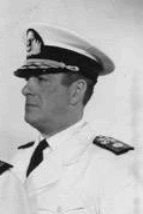 Percival Murray as (segment “Alguien al teléfono”)