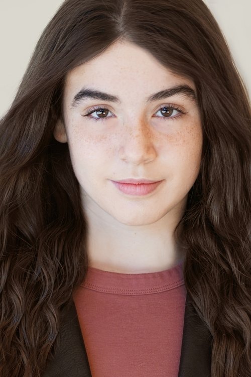 Ariebella Makana as Esme (voice)