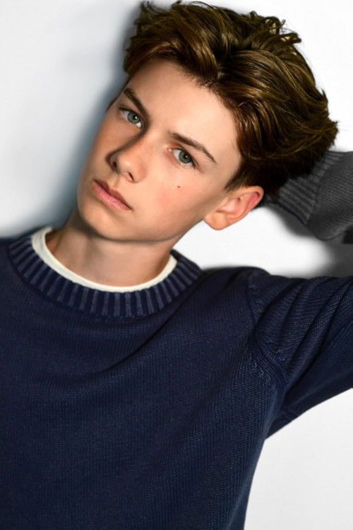 Bentley Storteboom as Young RJ