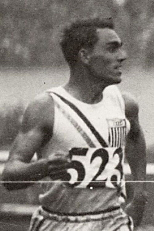 Leighton Dye as USC Athlete (uncredited)