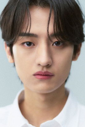 Oh Jun-taek as Ji Hyun